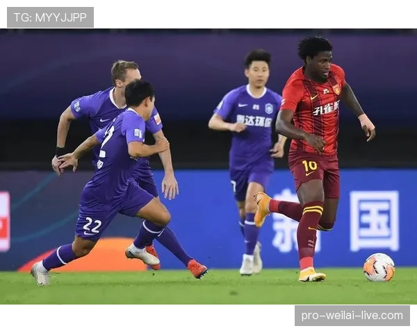 乔纳森·戴维如何通过关键战改写争冠格局——以对阵巴黎圣日耳曼为例