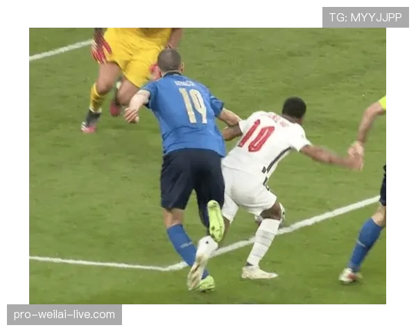 假动作规则：场上允许欺骗战术，点球中判罚限制须知